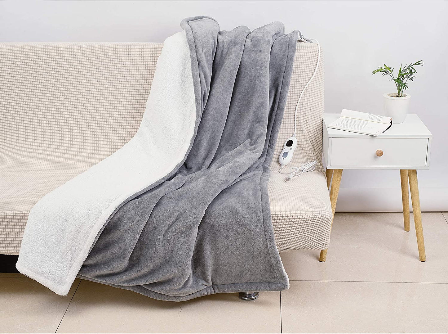 Mirelli Heated thick sherpa single throw blanket